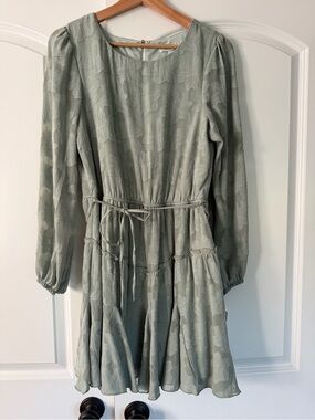 Women’s Dress (M) - Sage Green